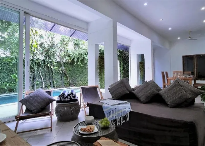 Tropical 2br Private Pool In