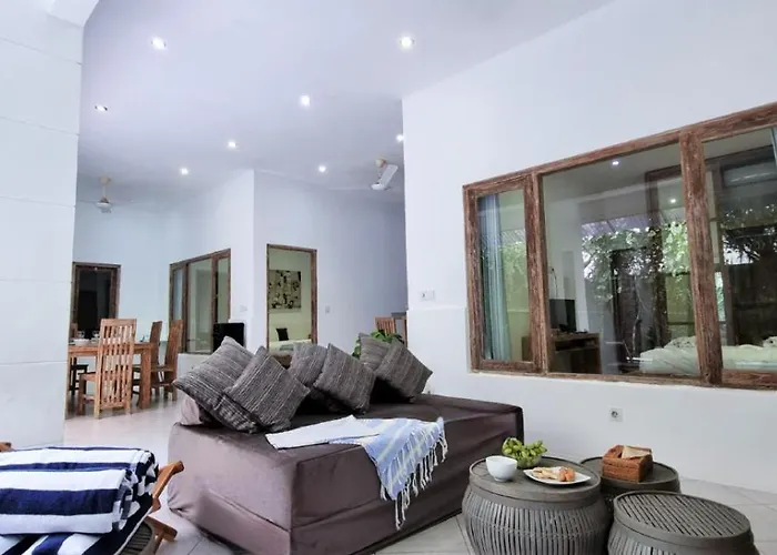 Tropical 2br Private Pool In Seminyak